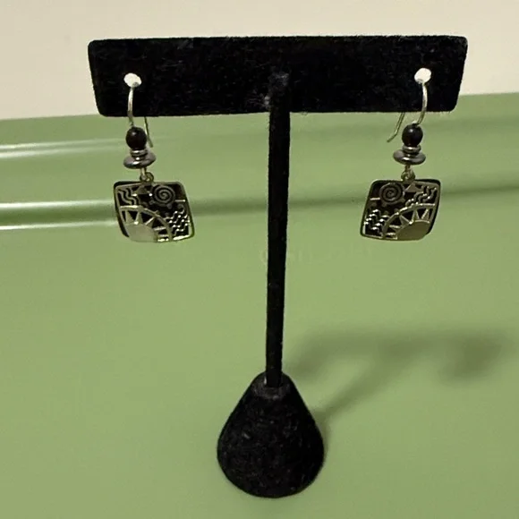 Left Hand Studios Sunrise Black & Silver-tone Adajio Earrings Sterling Wire. - Picture 3 of 4